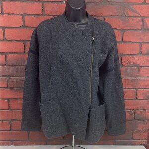 Wrap London Woman's Grey Full Zip Top‎ 6